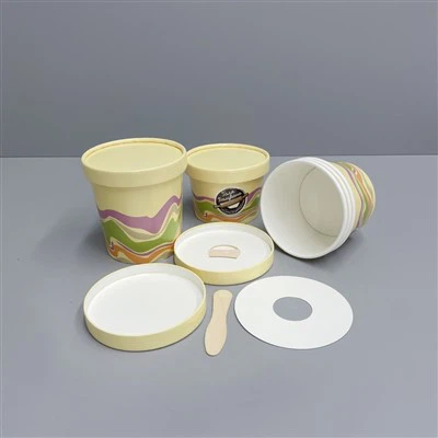 Coppa per gelato usa e getta da 12 once con coperchio in carta e cucchiaio in legno per la distribuzione